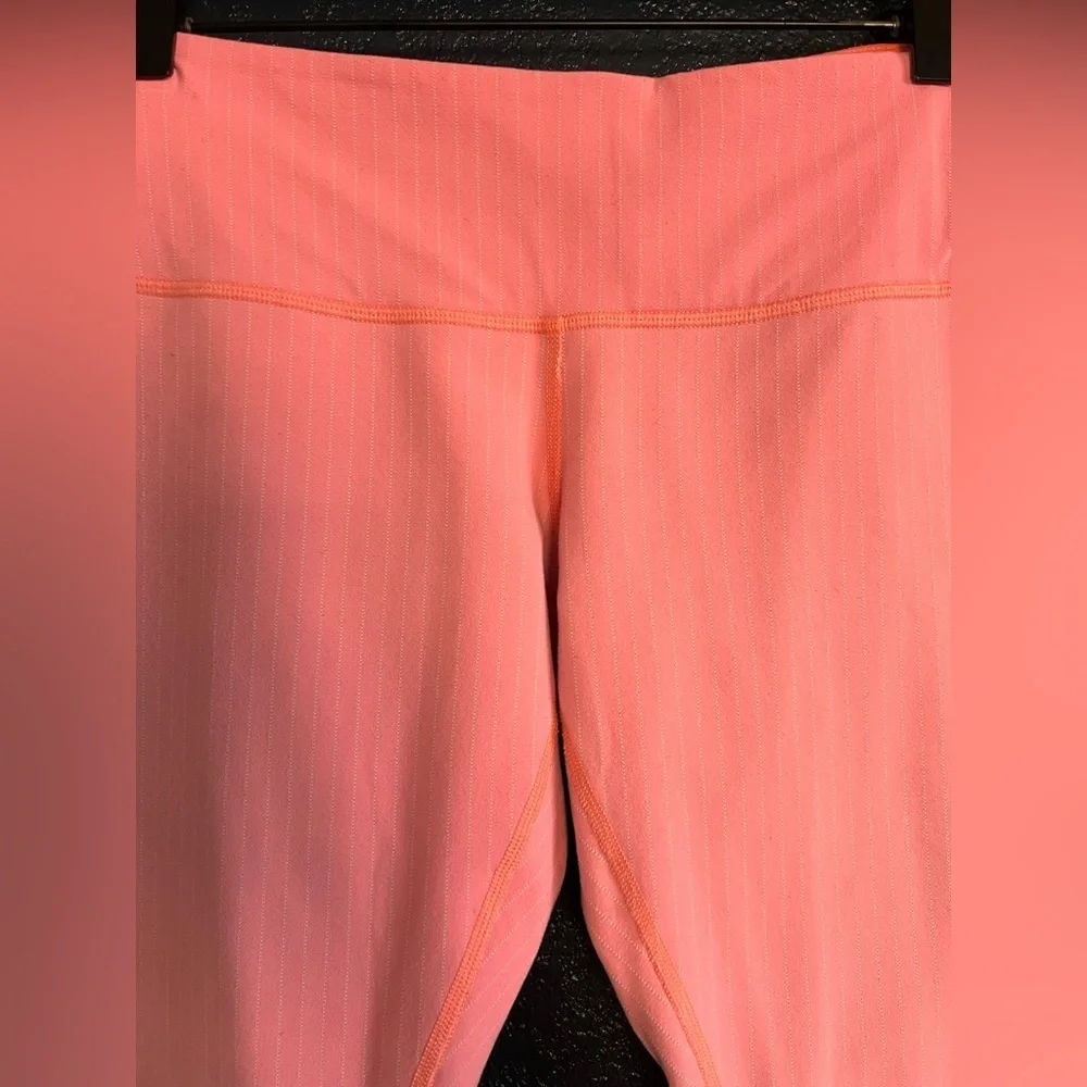 Vintage Lululemon Wunder Under Crop Low-Rise Pink Striped Leggings